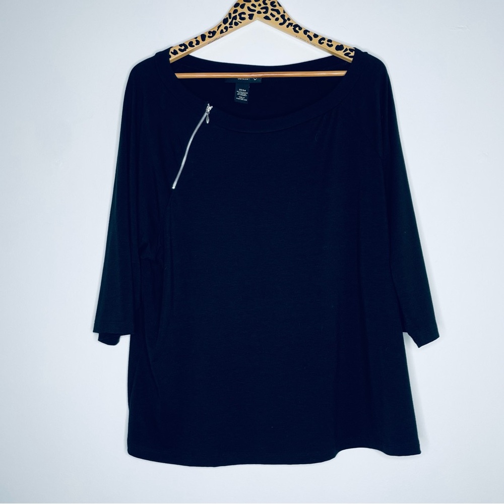 Venezia Plus Size Black Women's scoop Top with zipper shoulder Size 22/24